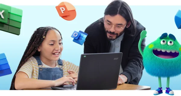 saac-citacoes-homepage-hero-panel2-girl-at-laptop-1779-2048x600-1